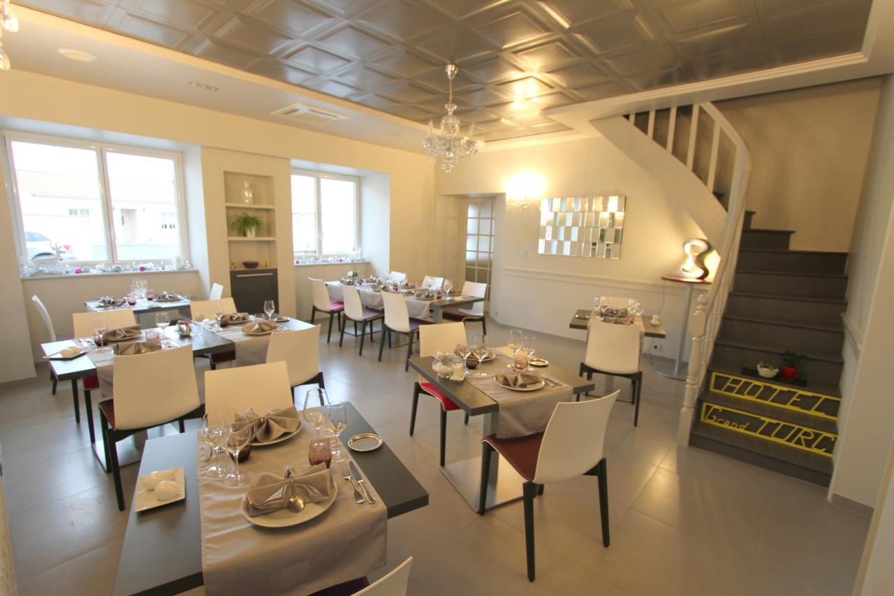 Logis Hotel Restaurant Le Grand Turc L'Oie Экстерьер фото